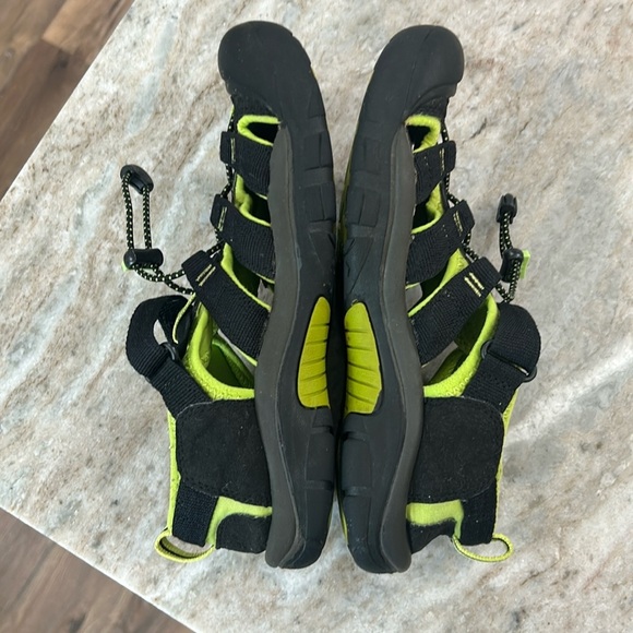 Keen Black & Green Hiking Sandals Outdoor Waterproof Shoes Size 6 - Picture 7 of 10